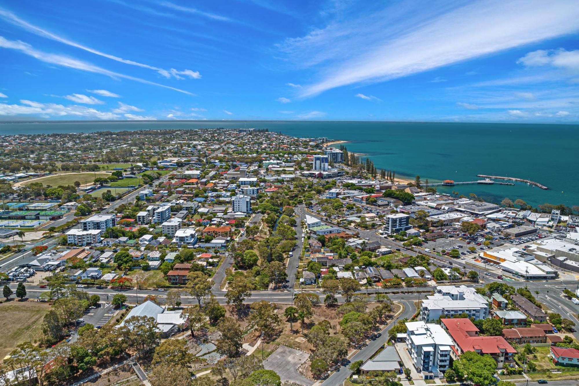 La Vida On Anzac Aparthotel Redcliffe Exterior photo