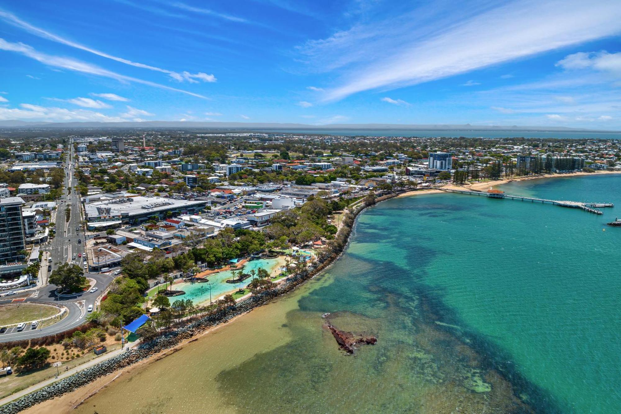 La Vida On Anzac Aparthotel Redcliffe Exterior photo