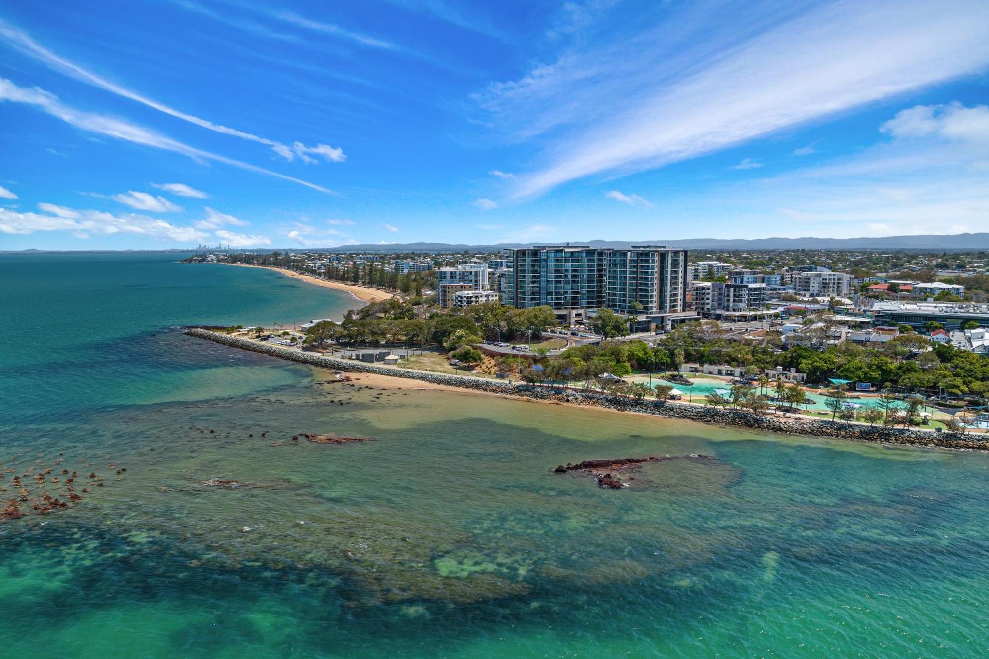 La Vida On Anzac Aparthotel Redcliffe Exterior photo