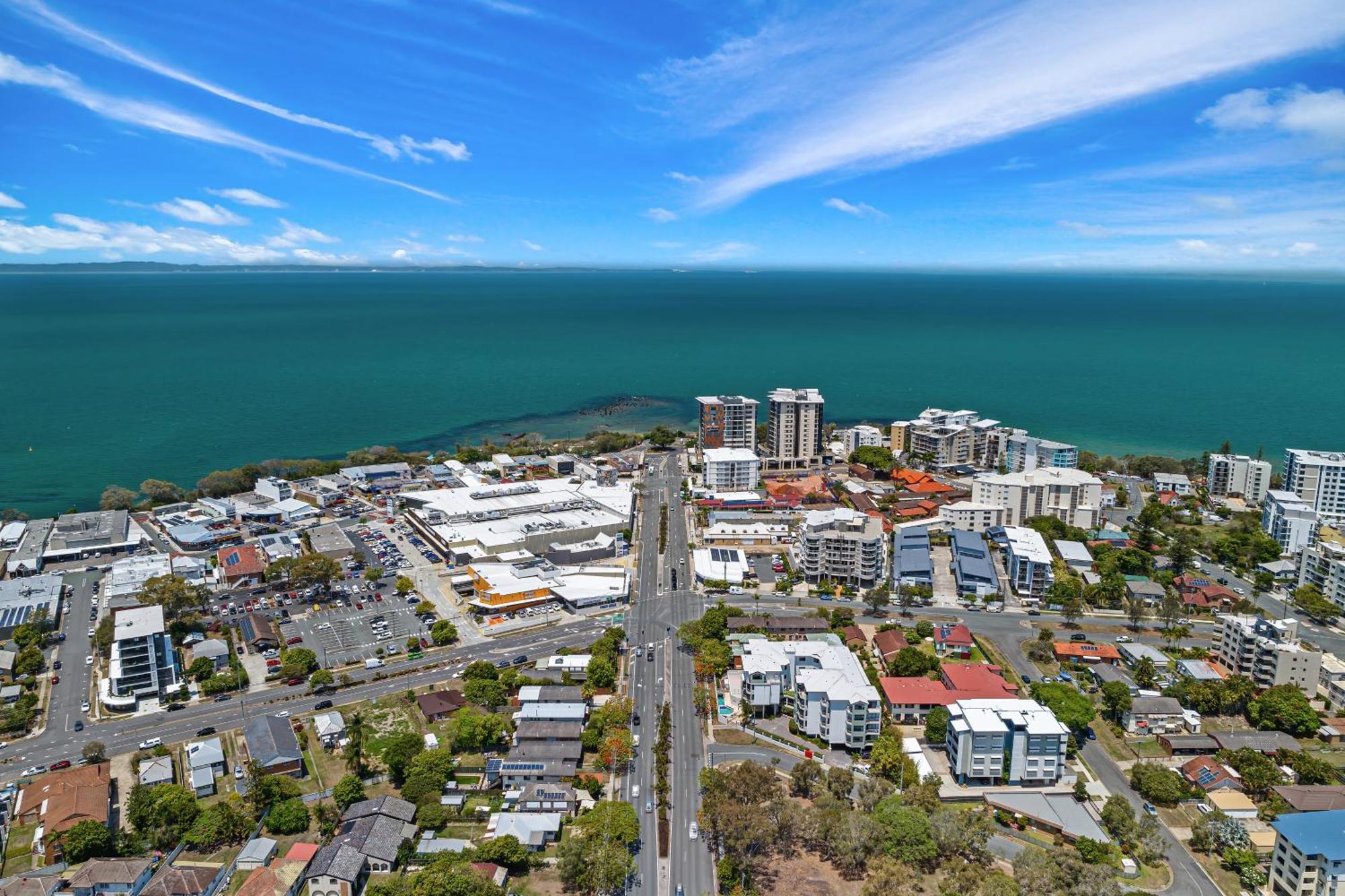 La Vida On Anzac Aparthotel Redcliffe Exterior photo