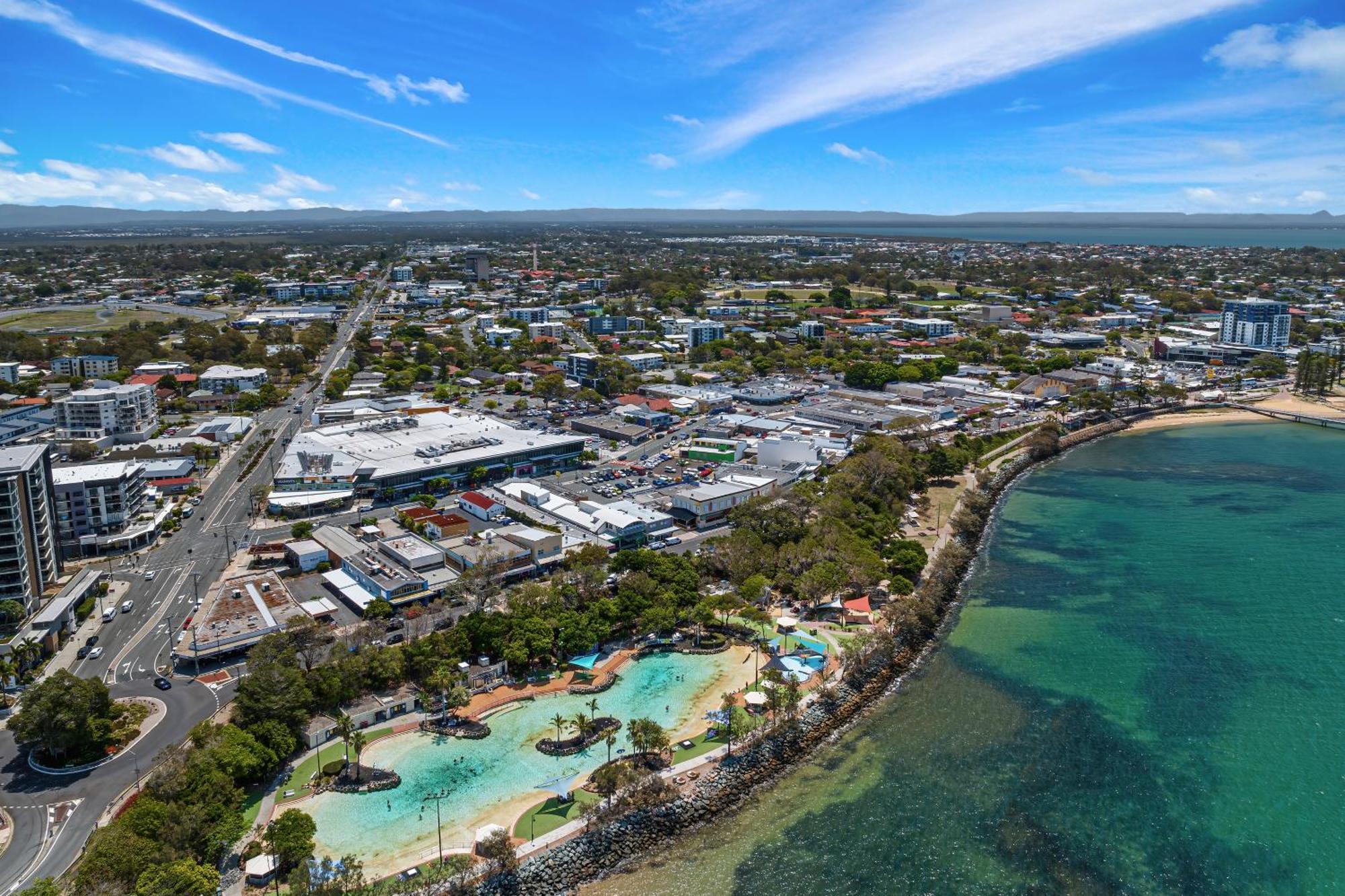 La Vida On Anzac Aparthotel Redcliffe Exterior photo